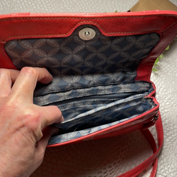 Franco Sarto crossbody in vegan leather - Picture 3 of 5